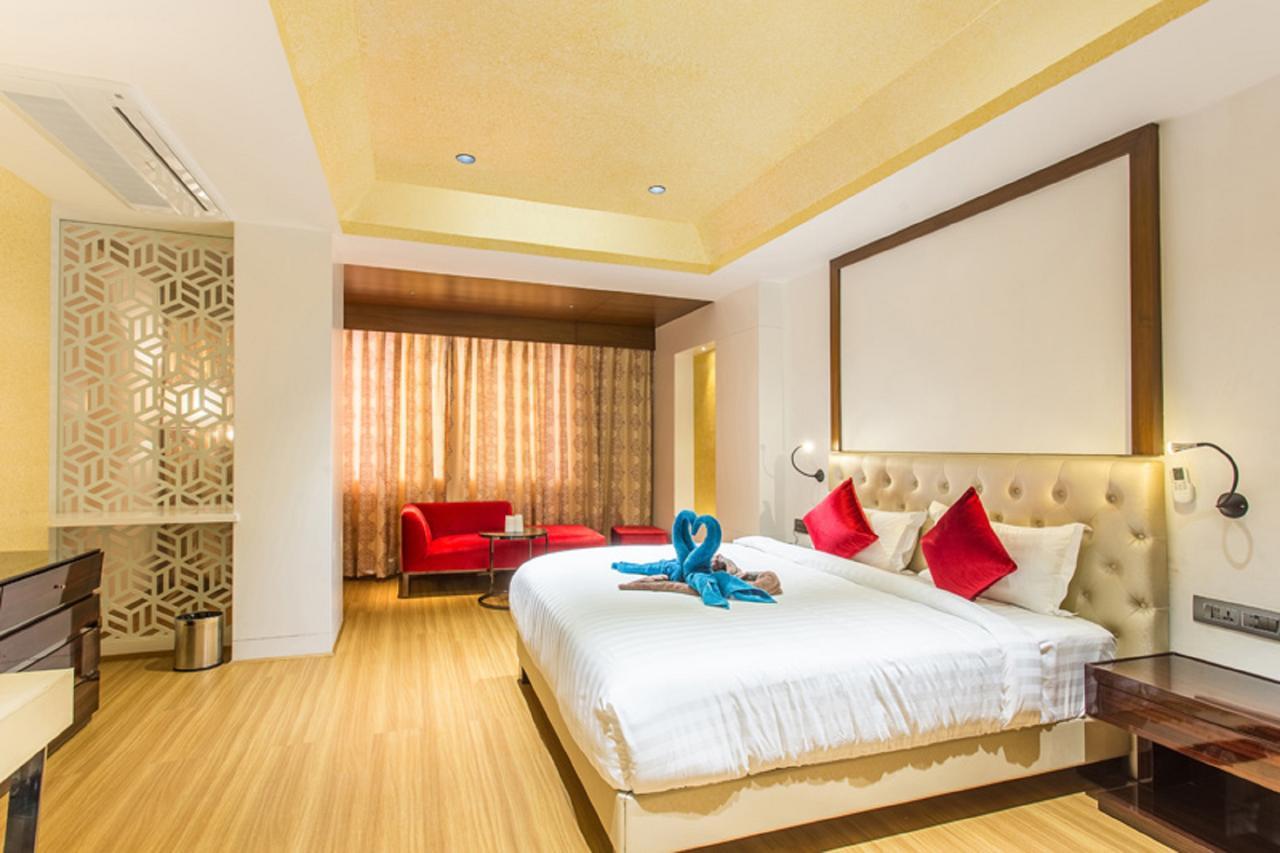 Hotel Abika Elite Удджайн Экстерьер фото