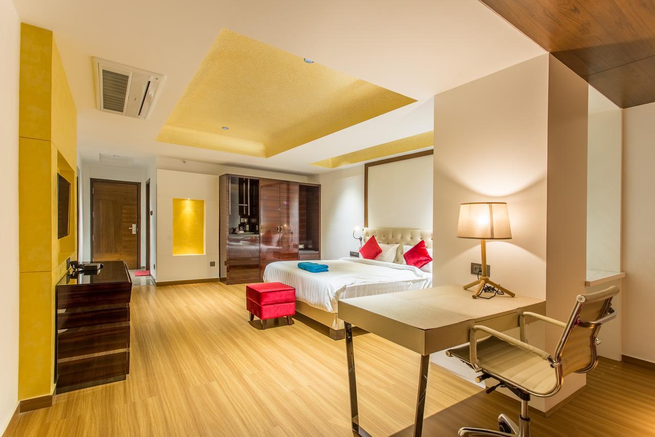 Hotel Abika Elite Удджайн Экстерьер фото