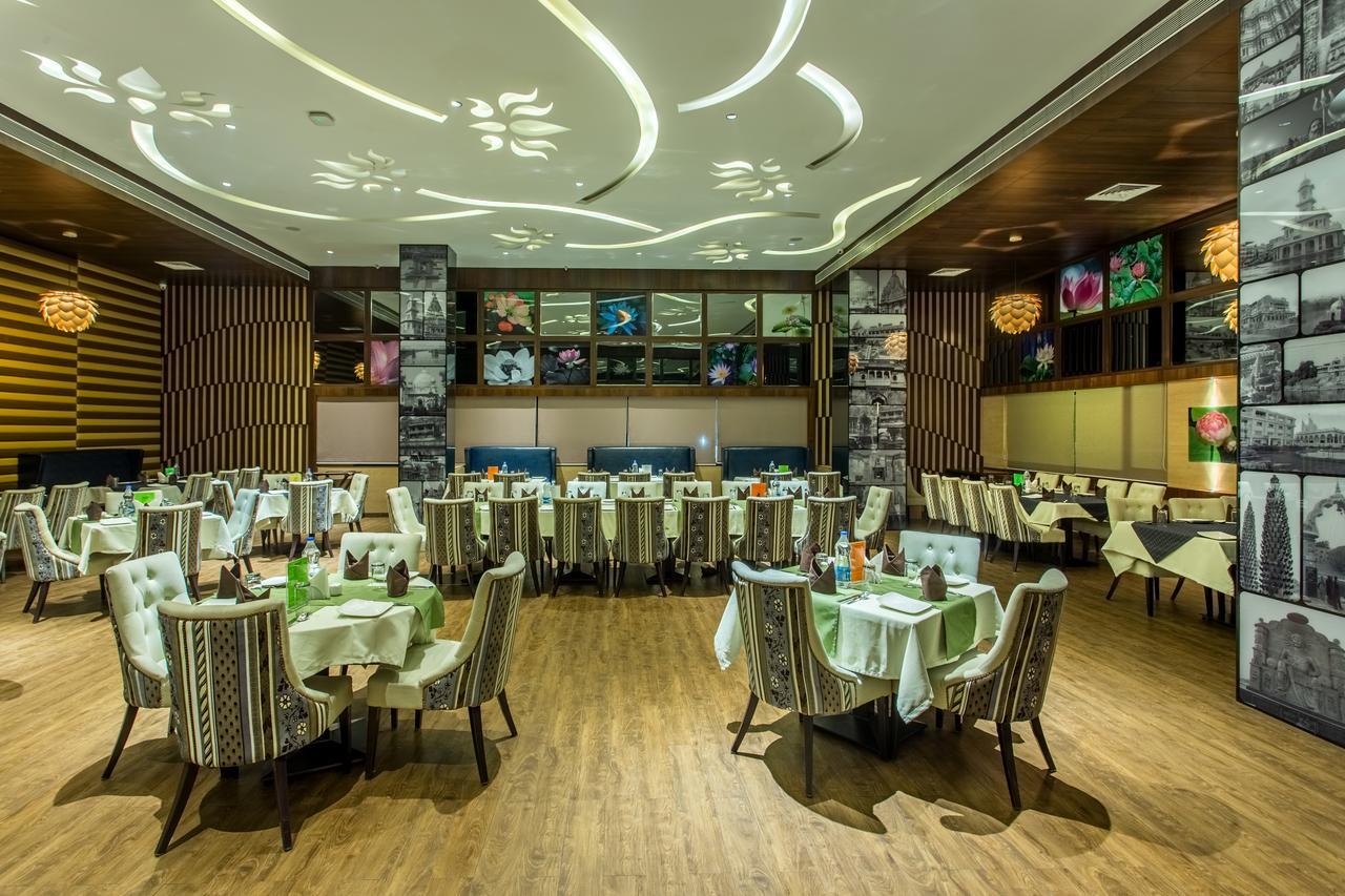 Hotel Abika Elite Удджайн Экстерьер фото