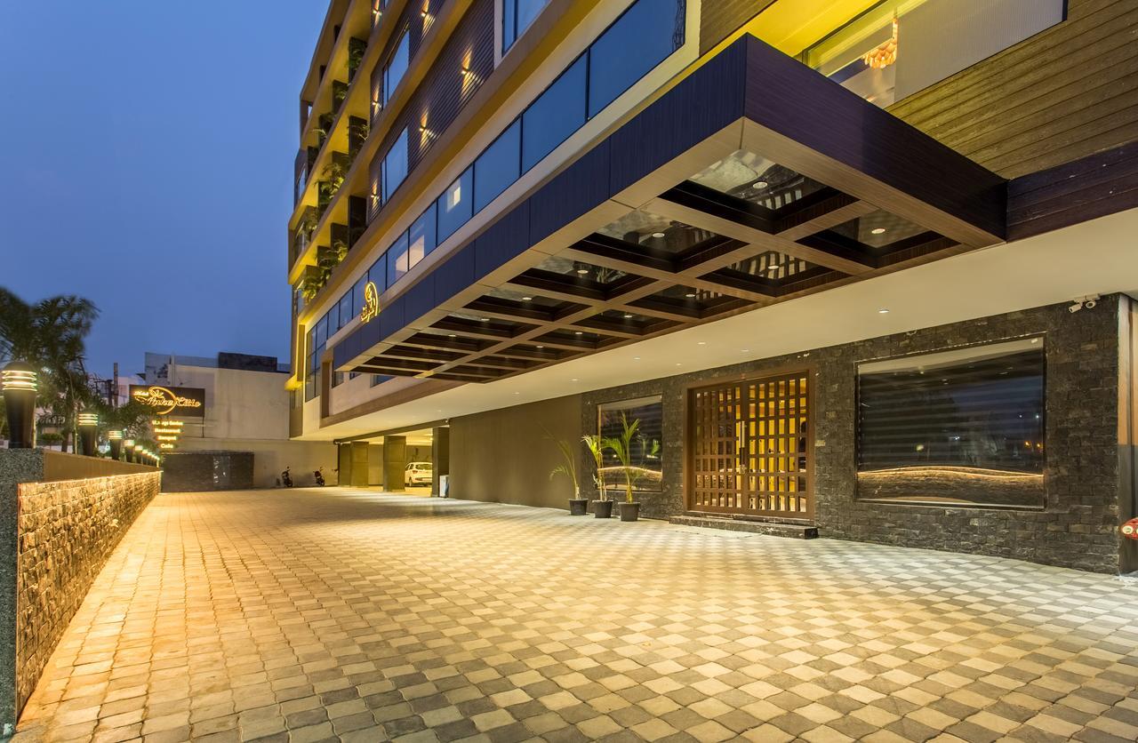 Hotel Abika Elite Удджайн Экстерьер фото