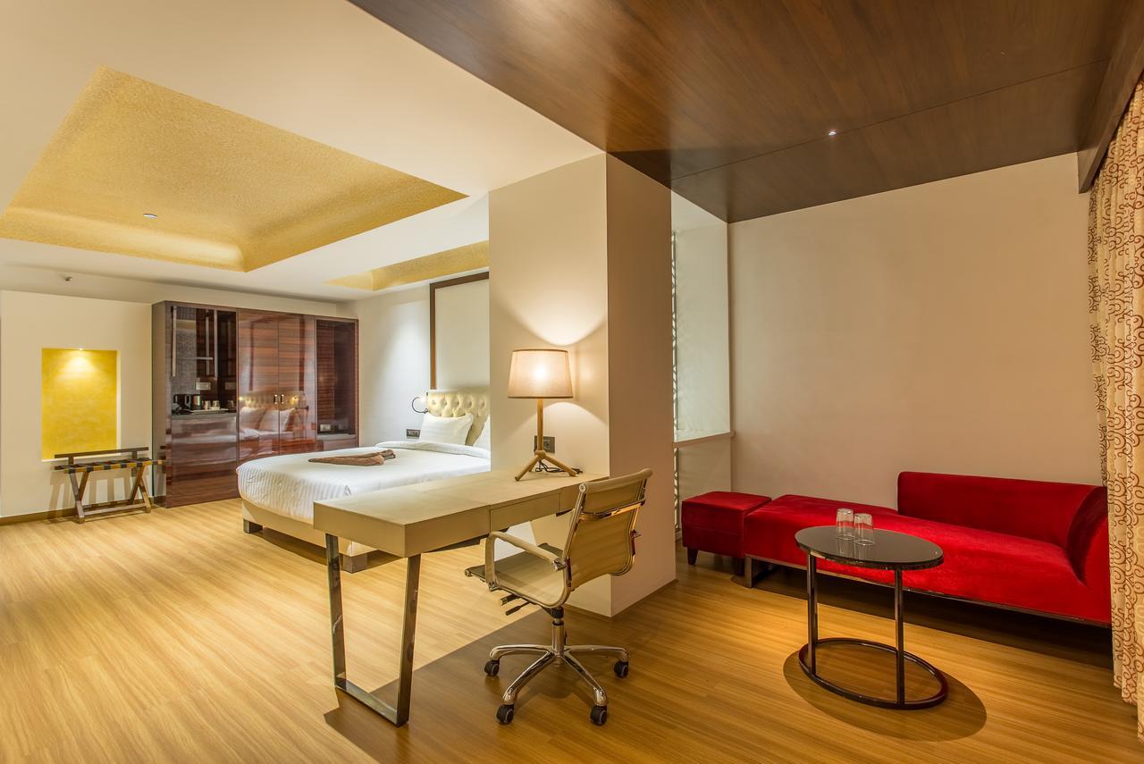 Hotel Abika Elite Удджайн Экстерьер фото