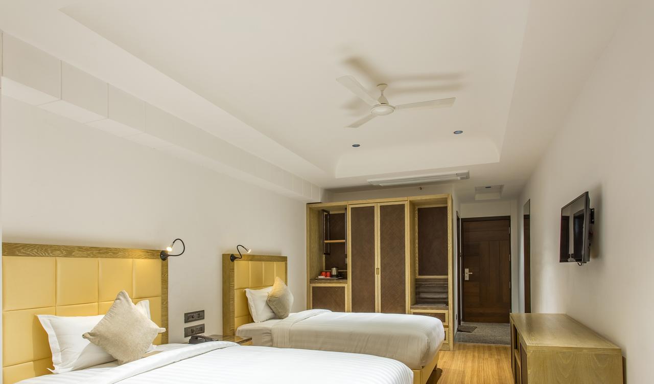 Hotel Abika Elite Удджайн Экстерьер фото